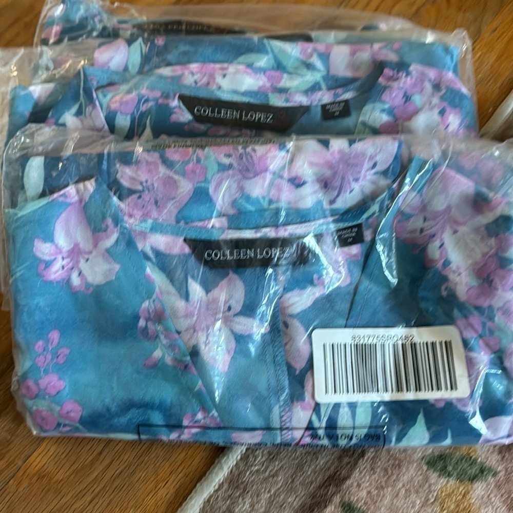 Colleen Lopez Blue Purple Floral Sheer Wrap Topper Duster Kimono Medium High Lo - Picture 2 of 2